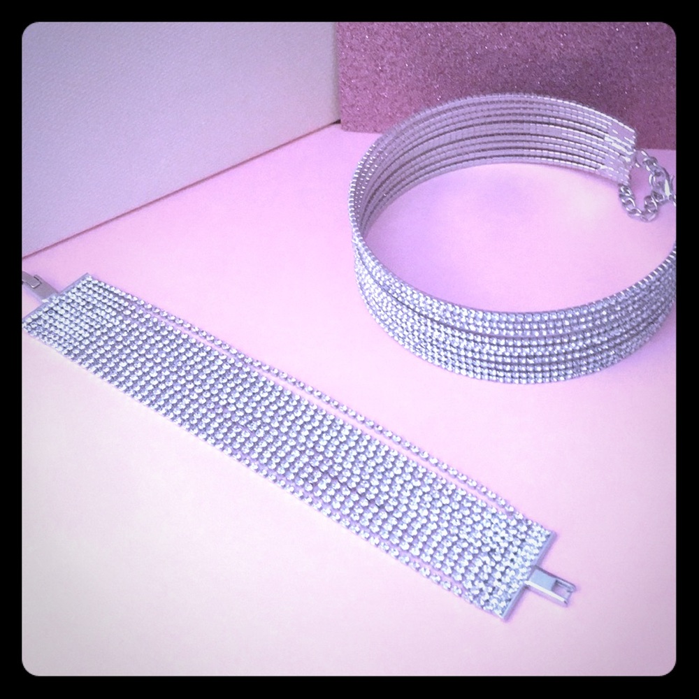 Fashion Chocker & Bracelet